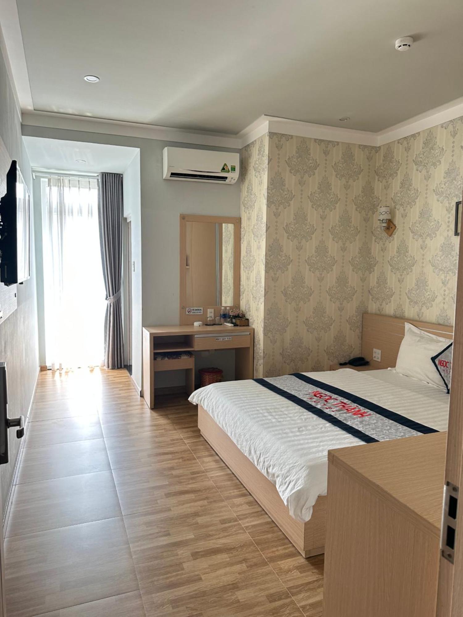 Ngoc Thanh Hotel Rach Gia Exterior photo